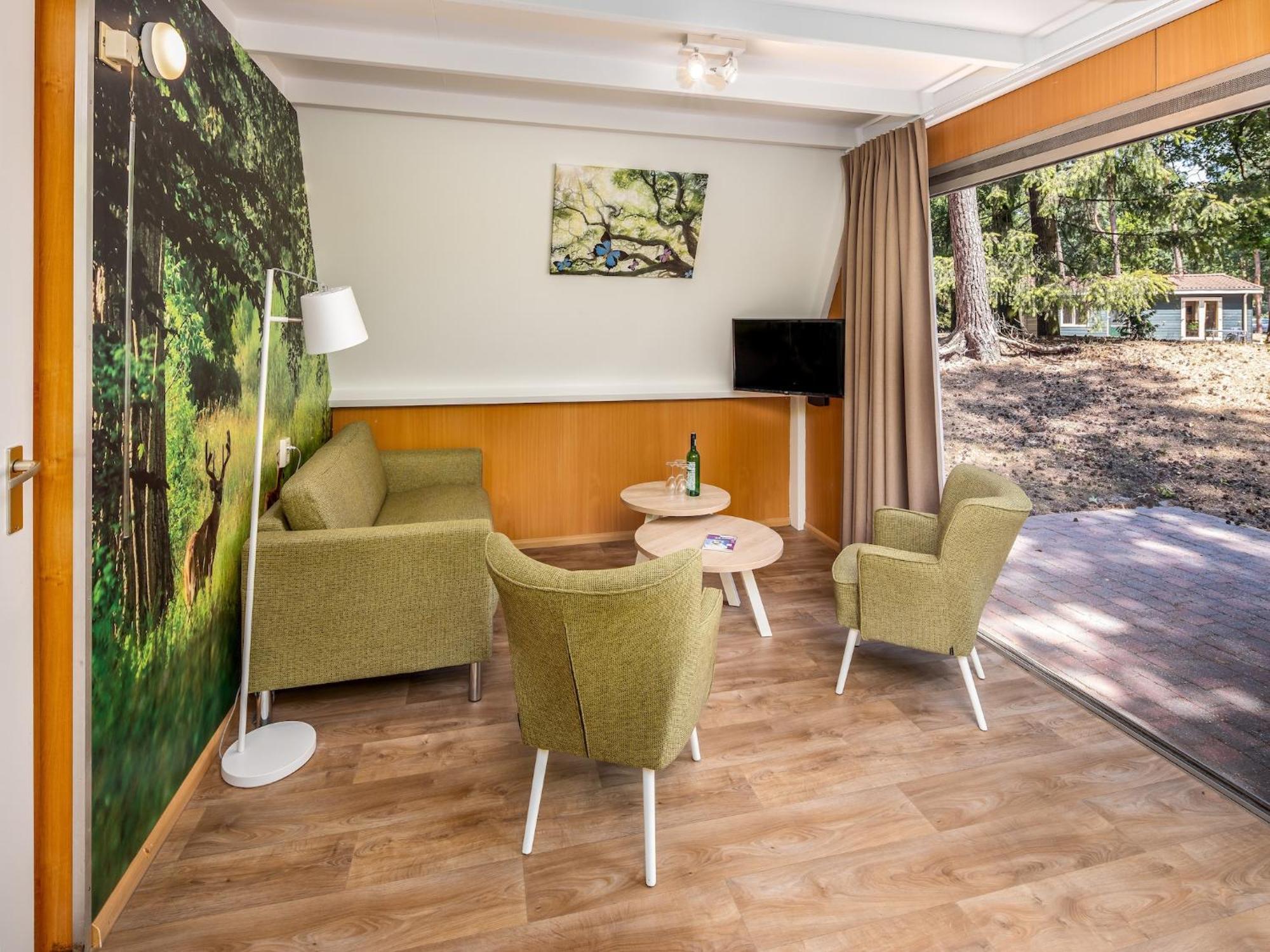 Restyled Bungalow With Dishwasher, In Natural Surroundings Мирло Экстерьер фото